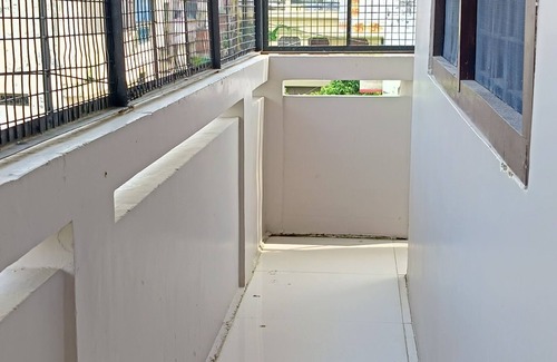 Faizabad House | Saraswati Sadan Charming 3-bedroom house with WiFi, AC in enjoyable in Ayodhya