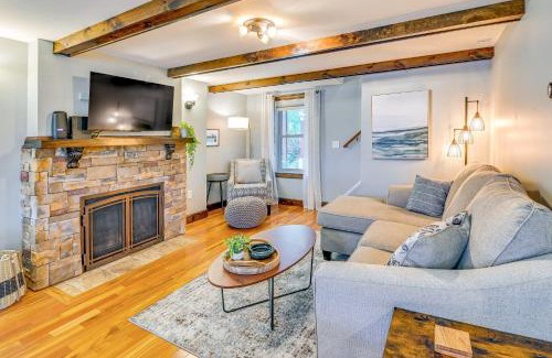 Saratoga Springs House | Saratoga Springs Vacation Rental with Lake Views!
