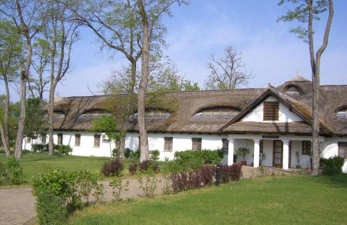 Tatarszentgyorgy Hotel | Sarlóspuszta Club Hotel