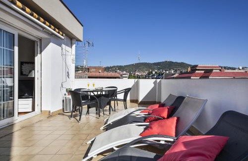 Les Tres Torres Apartment | Sarria Attic