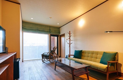 Ogano-machi House | Sarugakuan 1301 Japanese modern living room bed / Chichibu Saitama