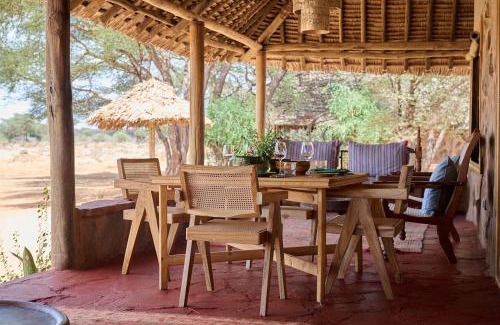Samburu County Cabin | Saruni Rhino