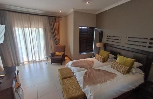 Mookgopong Bed & Breakfast | Sashe River at Buffelshuis Safari Camp