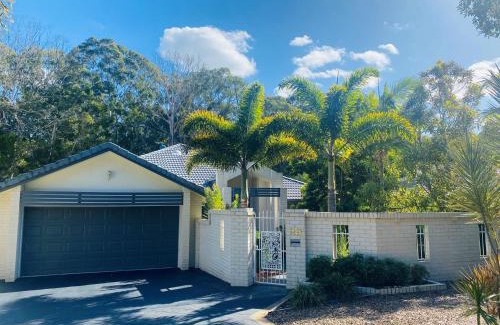 Rainbow Beach House | Satinwood 29