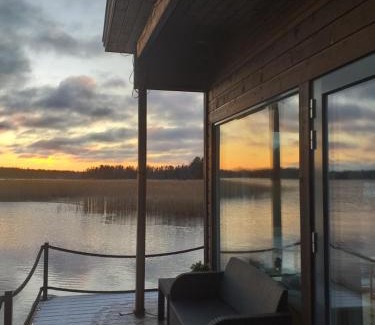Kirkkonummi Boat Rental | Saunaboat Haikara