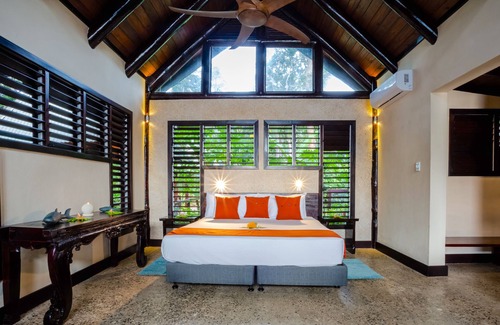 Savusavu Hotel | Savasi Island Resort