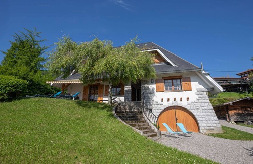 Sevrier House | Savoielac - Lake Annecy - Sévrier - Lakeside : Villa Poisson Rouge