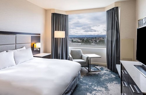 Redwood Shores Hotel | Savor An Exhilarating Experience! Water View, Pet-friendly Property w/Pool