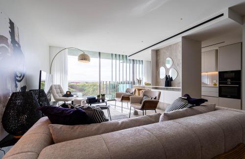Sao Martinho Apartment | Savoy Residence Monumentalis VA by LM&AC Signature