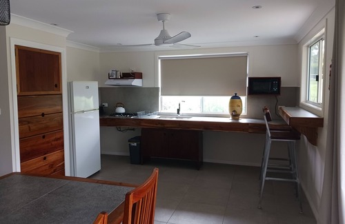 Bonville Cottage | Sawtell Hinterland Retreat .Rural , peaceful living ,close to everything !