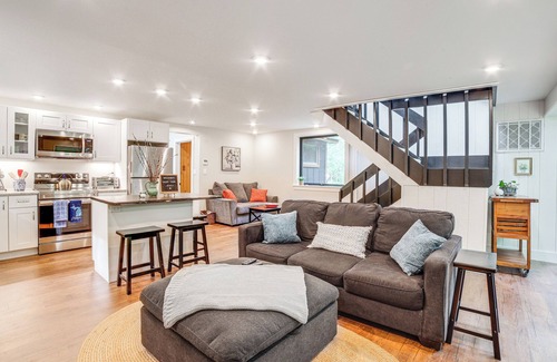 Harbert Cottage | Sawyer Retreat w/Fire Pit < 2 Mi to Beaches!