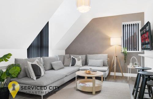 Balsall Common House | SCA-Arden House 10min to NEC Sleeps 6 Parks 2 Vans
