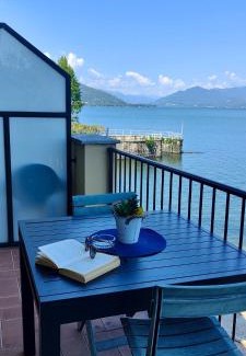 Meina Apartment | Scarlet Flower - Lago Maggiore