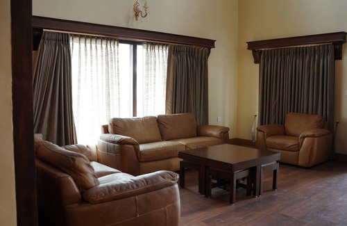 Kodaikanal Villa | Scarlet Villa 5BHK Unique Private Homestay Villa