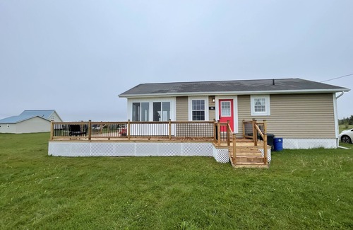 Anglo Rustico Cottage | Scenic 3 bedroom cottage with hot tub, close to beaches and national park