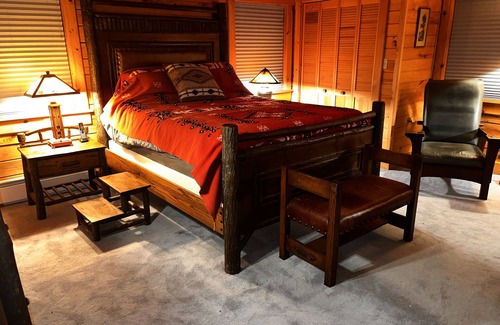 Vermontville Cabin | SCENIC ADIRONDACK LAKEFRONT LOG HOME, TWO SKI MOUNTAINS, SNOWMOBILE TRAILS