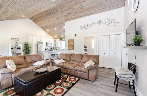 Saint Malo Cabin | Scenic and Peaceful St.Malo Cabin - Cabin 12