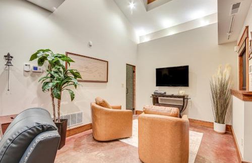 Easley House | Scenic Getaway with Fire Pit and Grill in Columbia!
