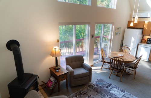 West Glacier House | Scenic House Located At The Doorstep to West Glacier National Park Entrancen