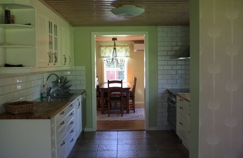 Lilla Edet O House | Scenic lake location with fishing, boat available for rent.