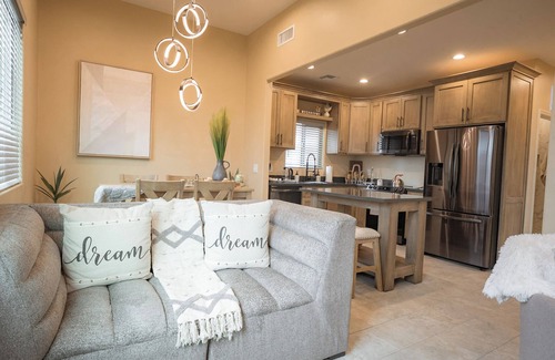 Drexel Heights House | Scenic Mountain Retreat: Tranquil 2BR Private Casita