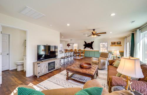 Ferguson House | Scenic Mtn Views and Fire Pit Modern Lenoir Retreat