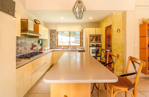 Tlalpan House | Scenic Paradise: Beautiful House in the Woods