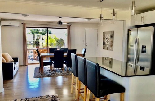 Teviotville House | Scenic Rim, Beautiful Executive Holiday Retreat