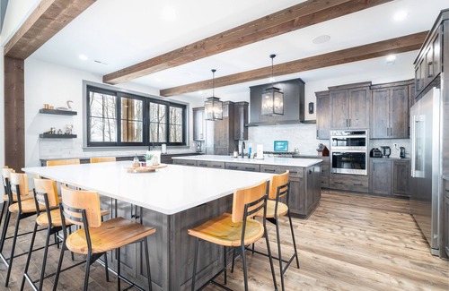 Marion Cabin | Scenic River Front Lodge With A Fire Pit And Outdoor Kitchen