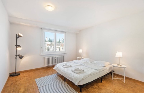 Lucerne Apartment | Scenic riverside retreat: Lucerne's heart