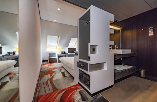 Uden Hotel | Scenic Stay by Bevrijdingspark Trails Free Parking in Peaceful Uden