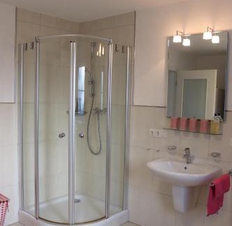 Aicha vorm Wald Apartment | Schöne Ferienwohnung vor den Toren Pullman Citys zwei