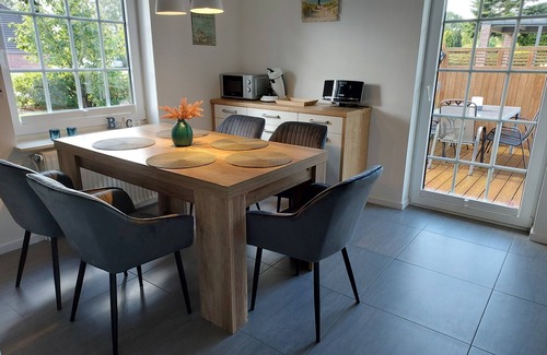 Grosefehn Apartment | Schöne Ferienwohnung im Herzen Ostfrieslands, Direkt an der Deutschen Fehnroute