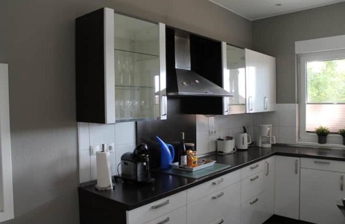 Bippen Apartment | Schöne Ferienwohnung mit Terrasse für 4 Pers
