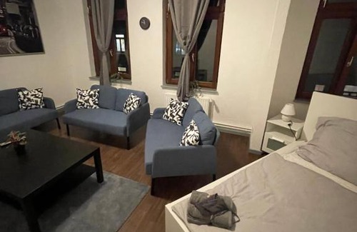 Goethestraße Apartment | Schöne moderne Monteurs/Ferienwohnung