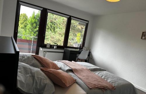 Frintrop Apartment | Schönes Apartment 1,5 Zimmer mit Balkon in Frintrop Essen