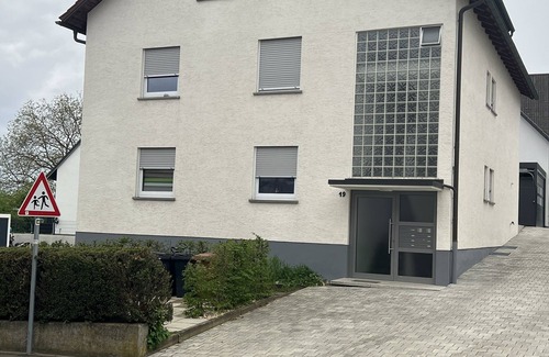Grimmelfingen Apartment | Schönes Zimmer mit Integriertem Bad - Ideal für Geschäftsreisen