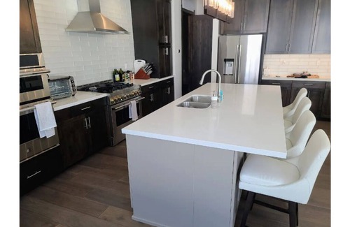 Truckee House | Schaffers Mill 3 bedroom House with a Hot Tub