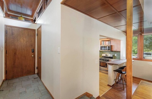 Midland House | Schambra House:Rare architecture