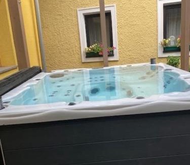 Monchdorf Bed & Breakfast | Scherhäuflranch
