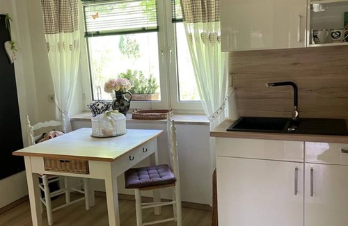 Wilhelmsthal House | Schlafen und Wohnen Mitten im Wald