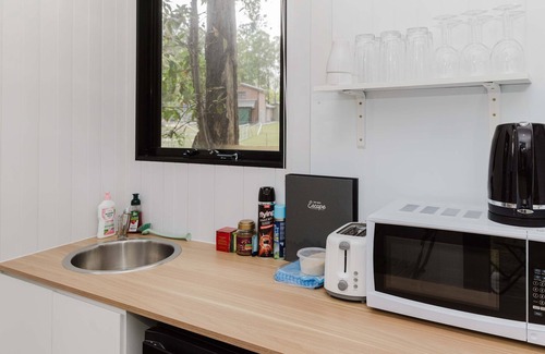 Ashby Heights House | Schlaraffenland 1 by Tiny Away
