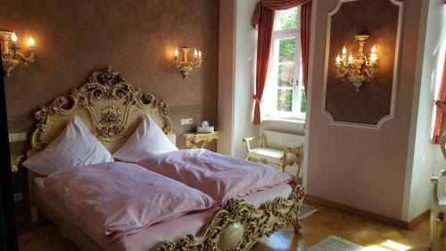 Adelsheim Hotel | Schloss Sennfeld - Hotel & Veranstaltungsort -