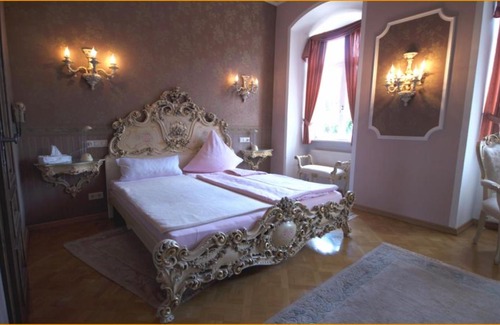 Adelsheim Hotel | Schloss Sennfeld - Hotel & Veranstaltungsort -