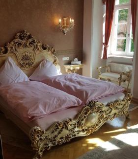 Adelsheim Hotel | Schloss Sennfeld - Hotel & Veranstaltungsort -