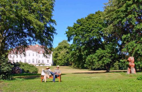 Boldekow House | Schloss Zinzow