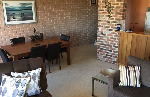 Pambula Beach House | School Holiday Special $275 night