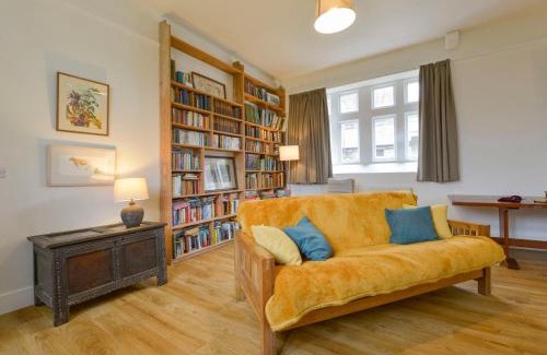 South Brent House | School House