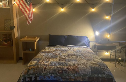 Marshall County Bed & Breakfast | Schoolhouse B&B Guest Room #2 (family room)