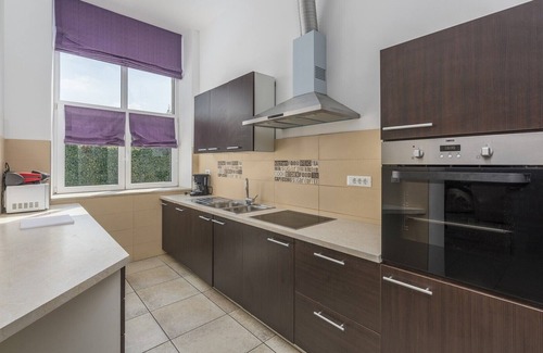 Jakovici Villa | Schoolhouse Villa Jakovici